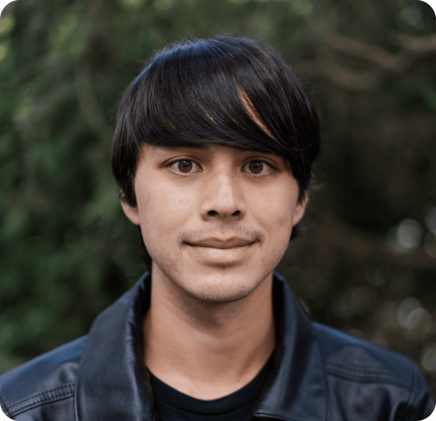 Portrait photograph of Greg Tseng